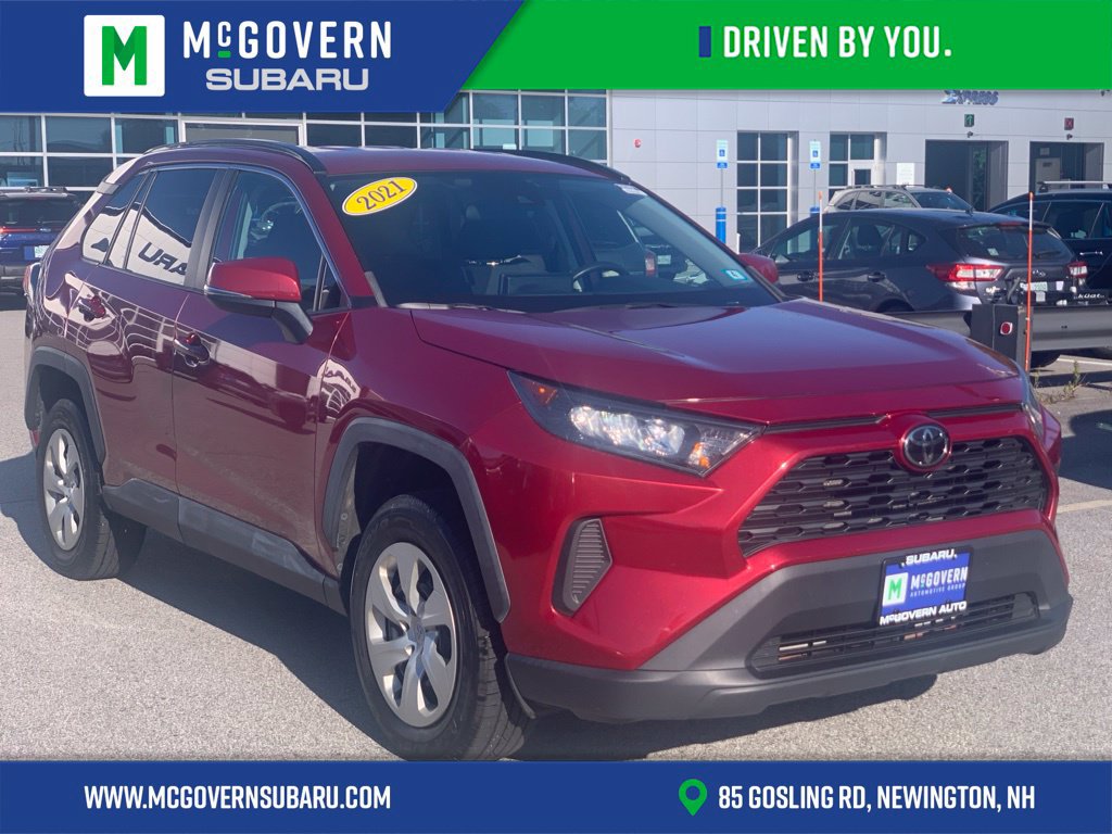 Used 2021 Toyota RAV4 LE AWD/4WD image 1