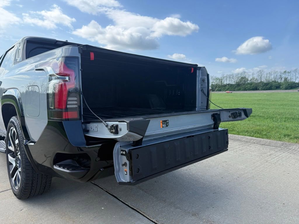 Used 2025 Chevrolet Silverado EV RST image 6