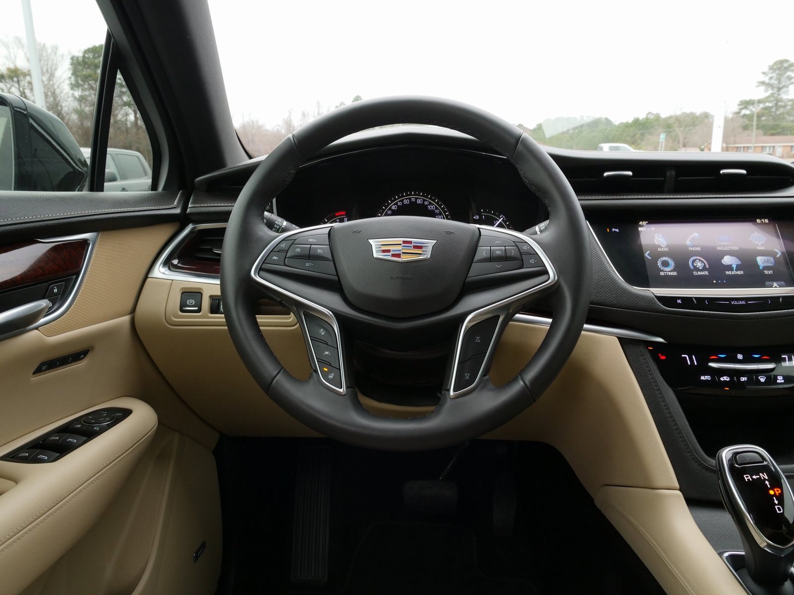 Used 2018 Cadillac XT5 Luxury w/ Driver Awareness Package image 22