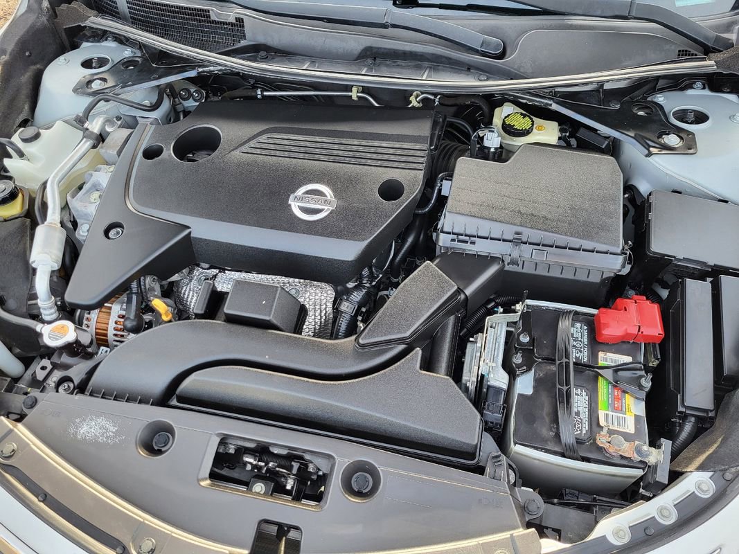 Used 2015 Nissan Altima 2.5 SV image 11