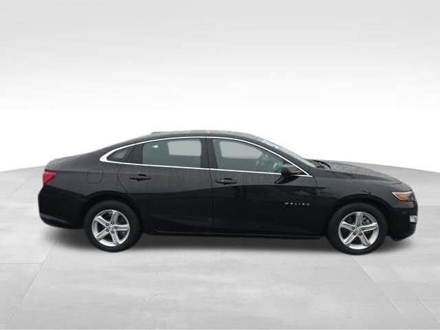 Used 2024 Chevrolet Malibu LT FWD image 3