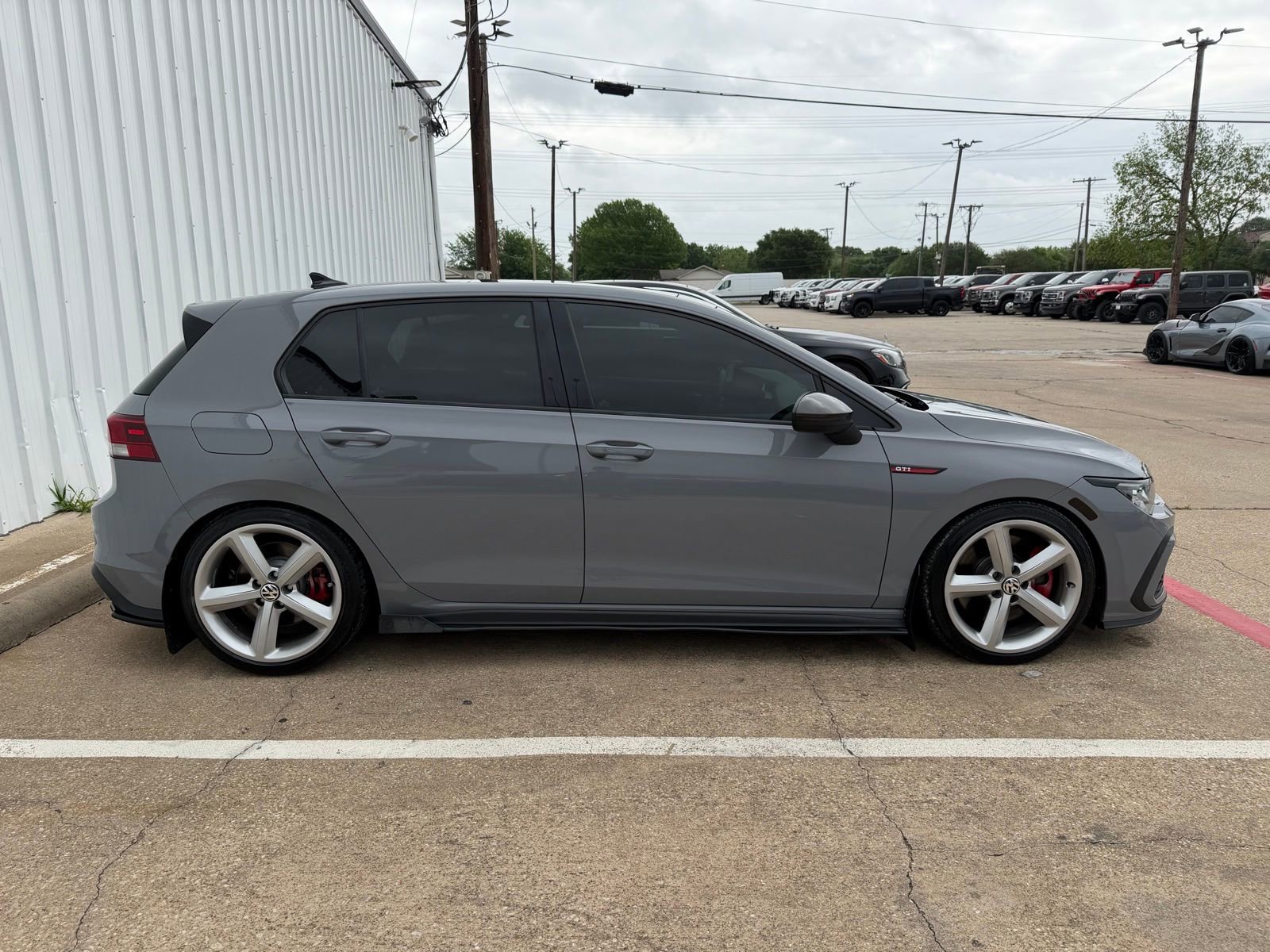 Used 2022 Volkswagen GTI SE image 8