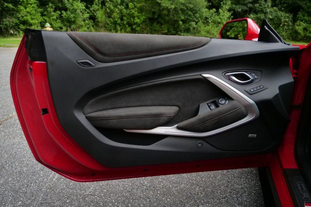 Used 2022 Chevrolet Camaro ZL1 RWD image 20