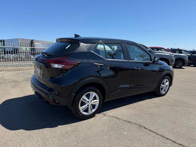 Certified 2025 Nissan Kicks Play S FWD image 6