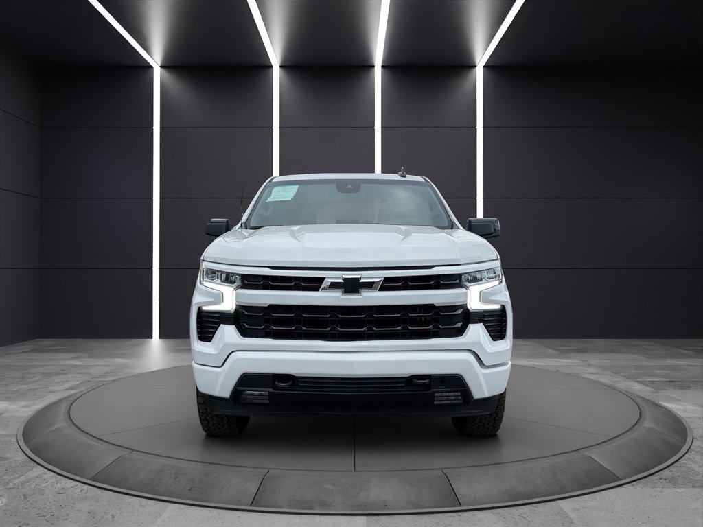 Used 2026 Chevrolet Silverado 1500 RST AWD/4WD image 2
