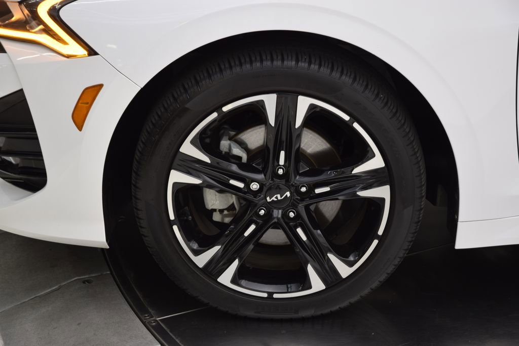 Used 2024 Kia K5 GT-Line w/ GT-Line Premium Package image 12