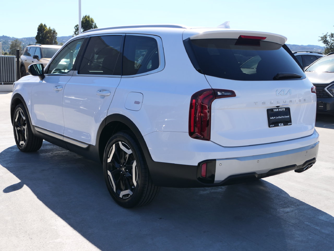 Certified 2024 Kia Telluride S w/ S Sunroof Package FWD image 6