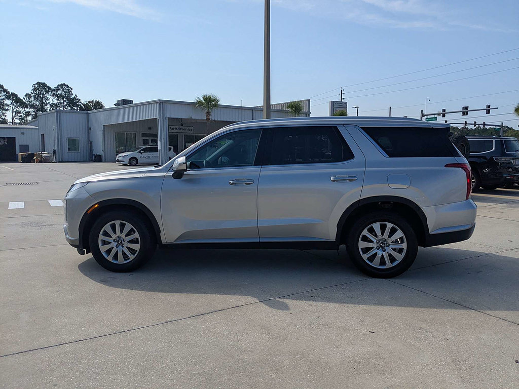 Used 2024 Hyundai Palisade SEL FWD image 6