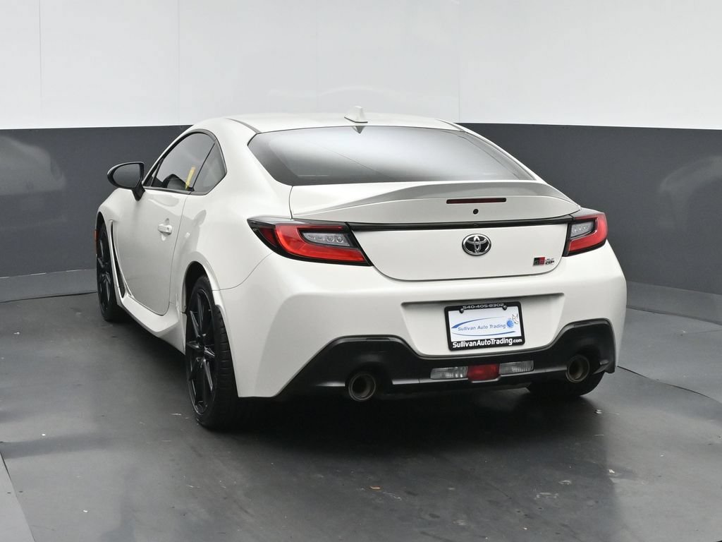Used 2025 Toyota GR86 Premium w/ Performance Package RWD image 5