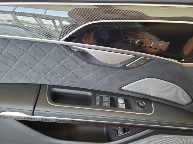 New 2026 Audi S8 AWD/4WD image 10