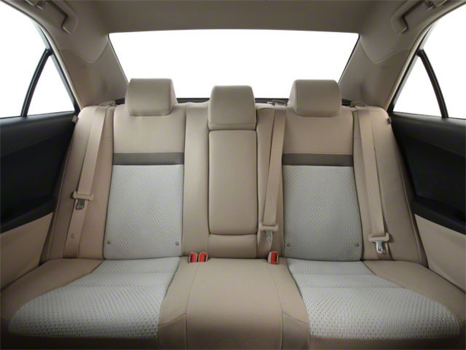Used 2012 Toyota Camry SE FWD image 12