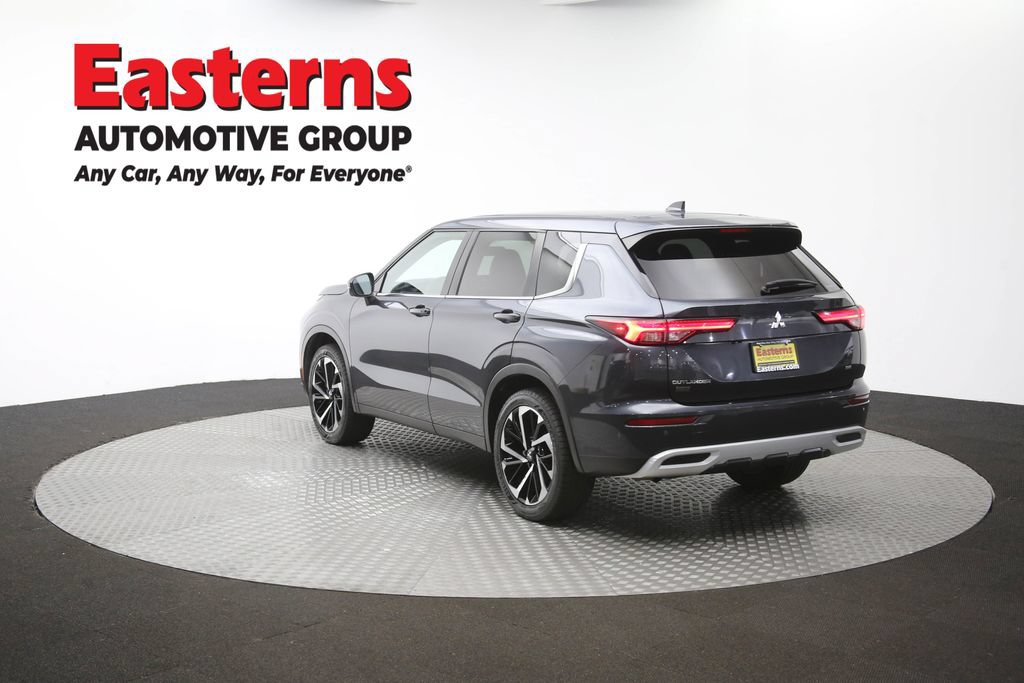 Used 2024 Mitsubishi Outlander SE AWD/4WD image 64
