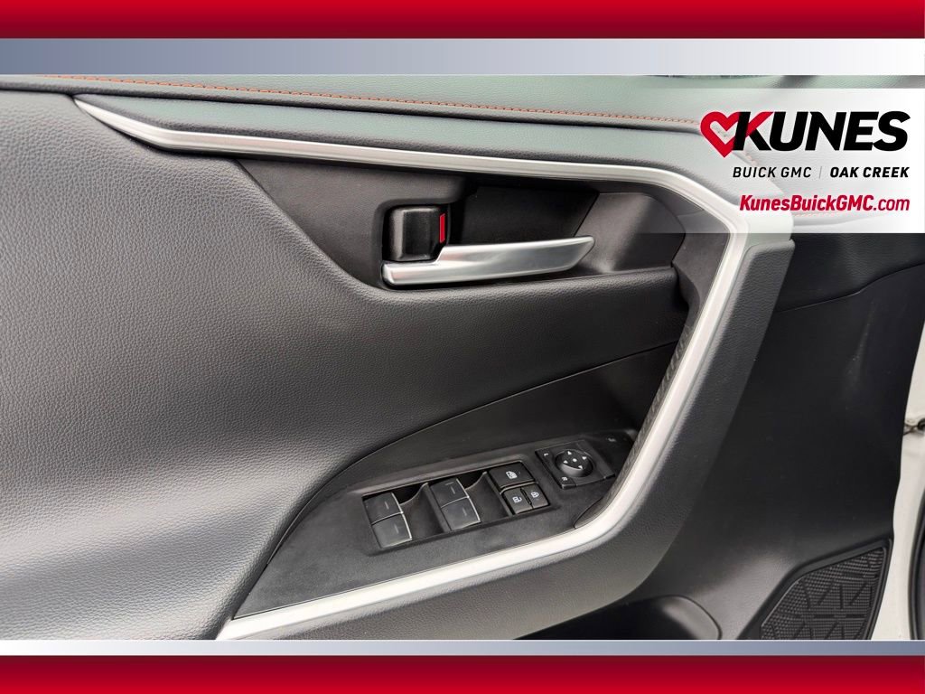 Used 2024 Toyota RAV4 Adventure image 13