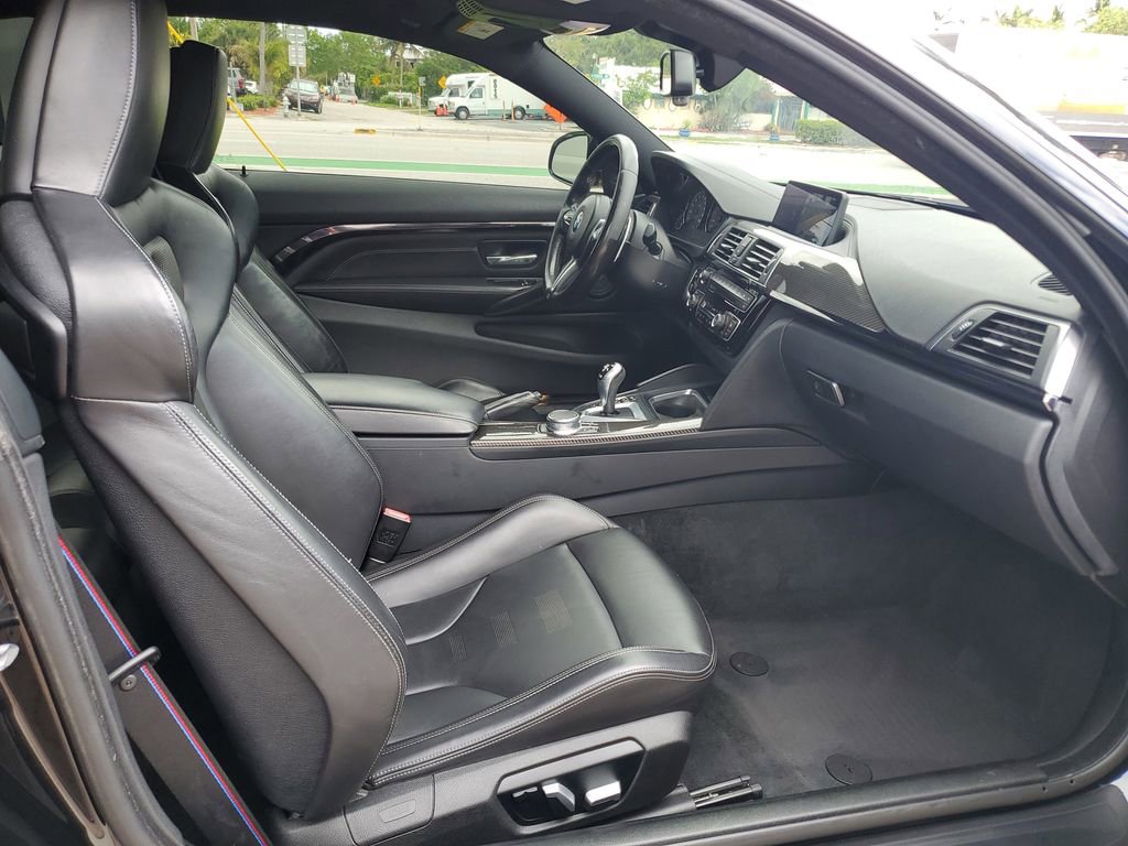 Used 2018 BMW M4 Coupe image 15