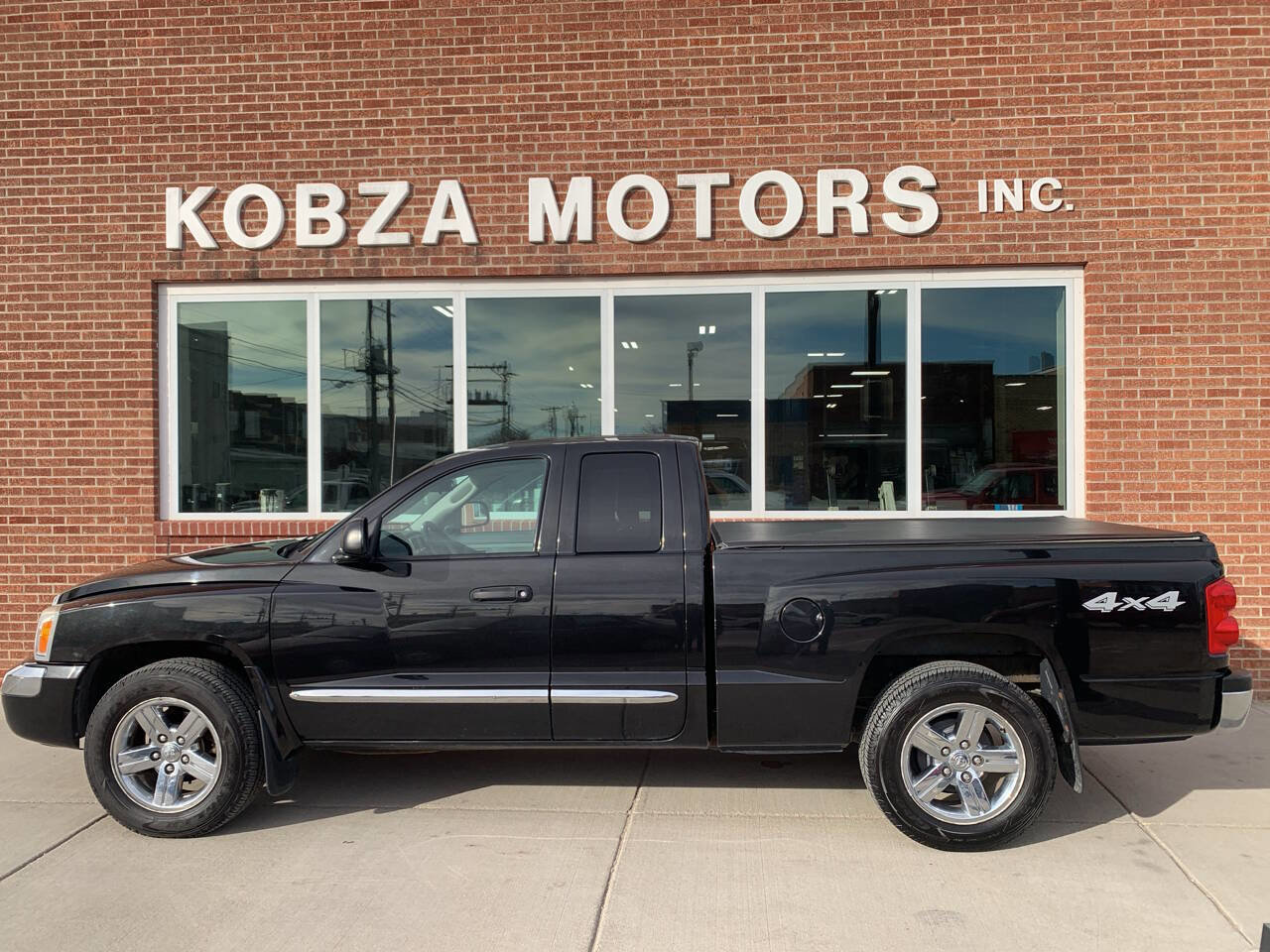 Used 2007 Dodge Dakota Laramie w/ Popular Equipment Group