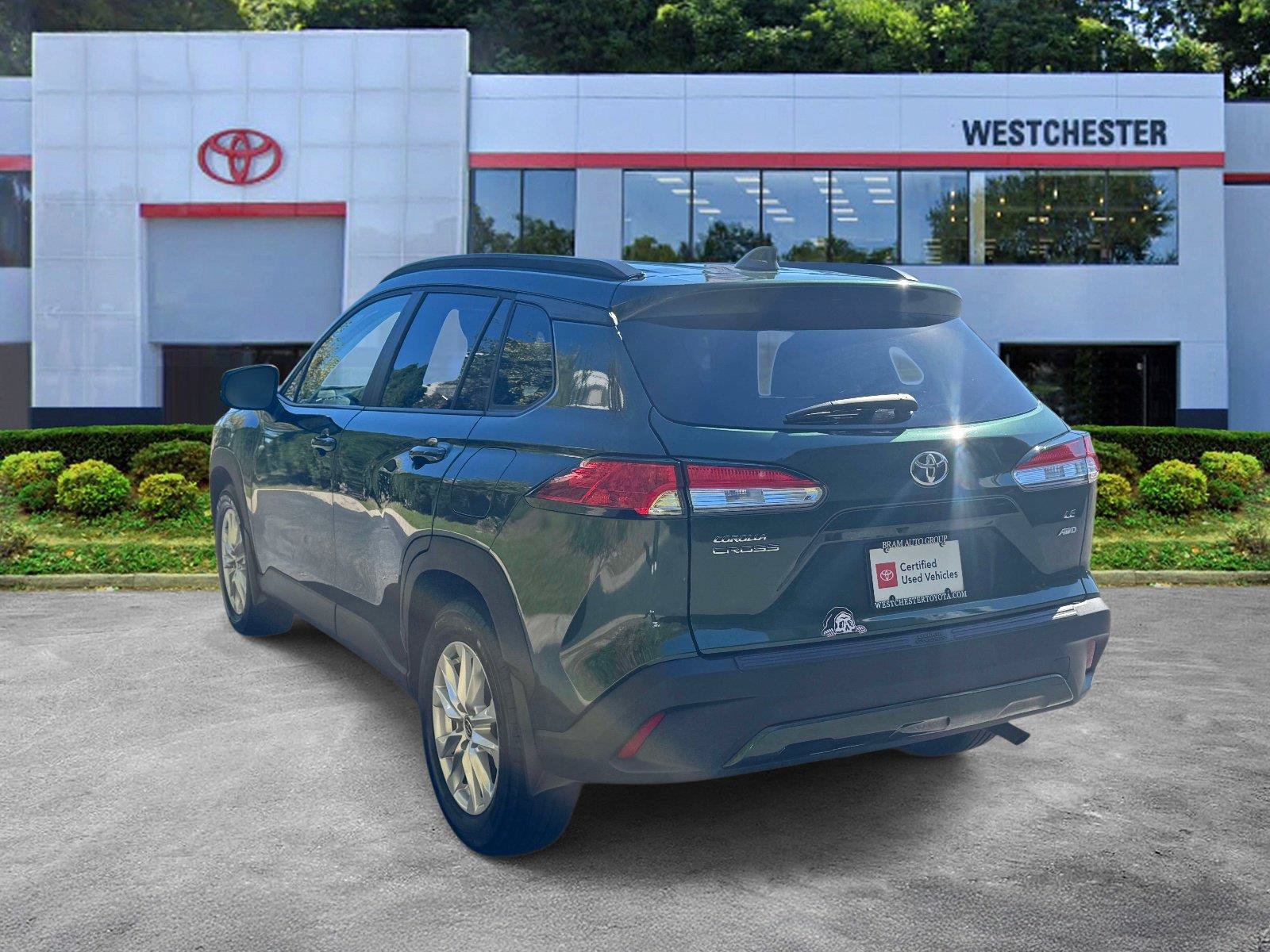 Used 2023 Toyota Corolla Cross LE w/ Moonroof Package AWD/4WD image 5