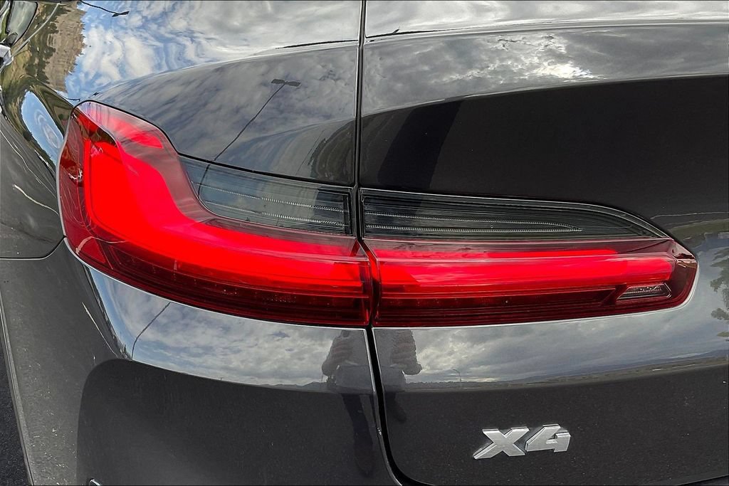 Used 2022 BMW X4 M40i AWD/4WD image 23