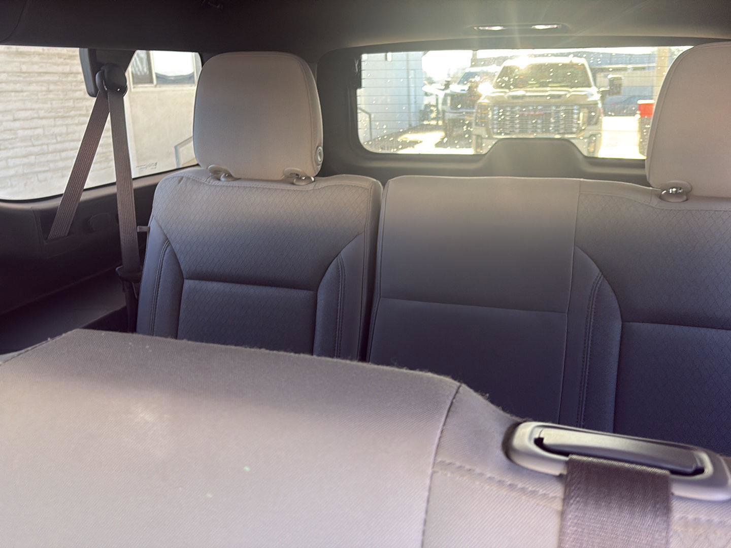 Used 2022 Chevrolet Suburban LS w/ Driver Alert Package image 17