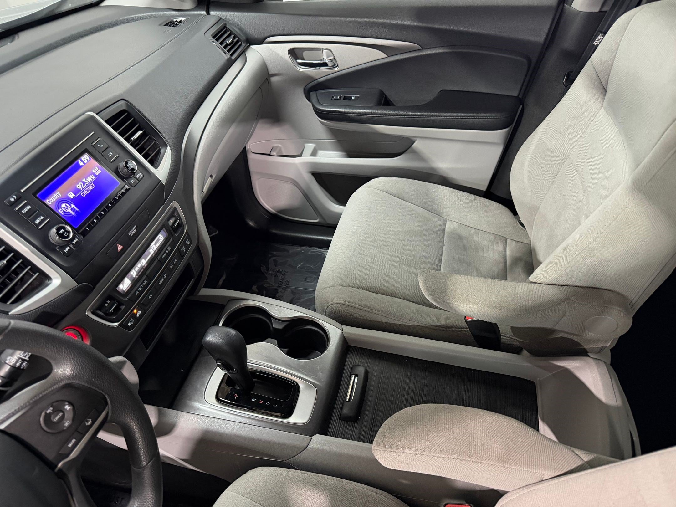 Used 2020 Honda Pilot LX image 35