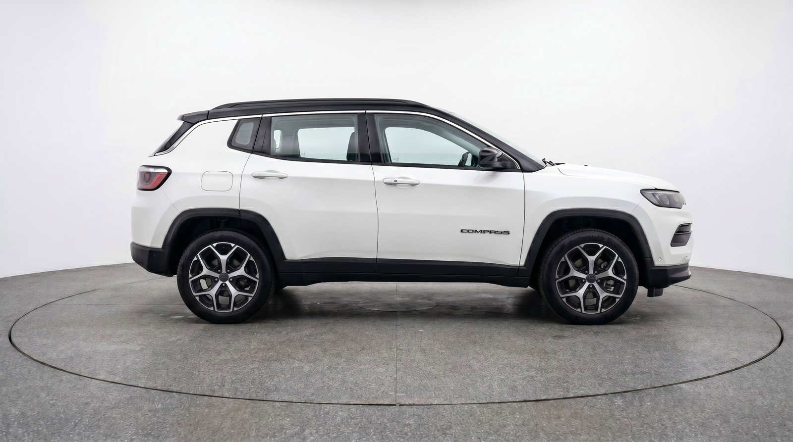Used 2025 Jeep Compass Limited AWD/4WD image 11