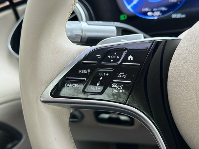 Certified 2023 Mercedes-Benz EQS 580 4MATIC Sedan image 31