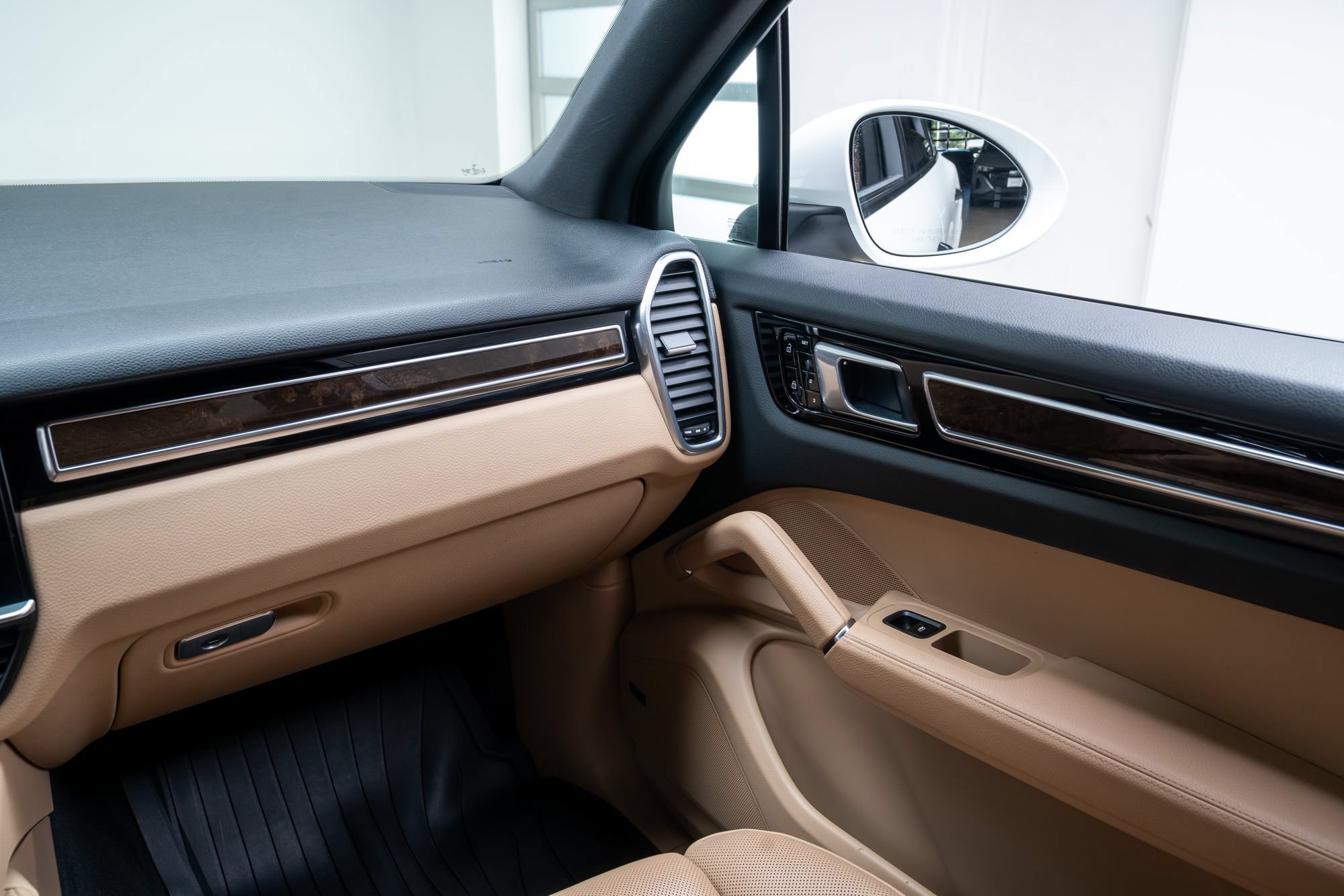 Used 2019 Porsche Cayenne S AWD/4WD image 11