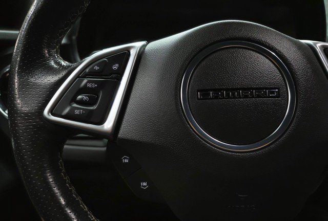Used 2020 Chevrolet Camaro SS RWD image 17