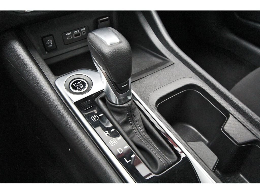 Certified 2025 Nissan Sentra SV w/ All-Weather Package FWD image 24