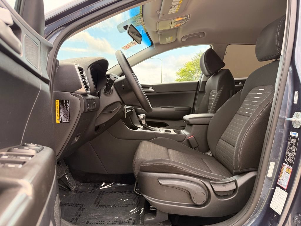 Used 2018 Kia Sportage LX AWD/4WD image 2