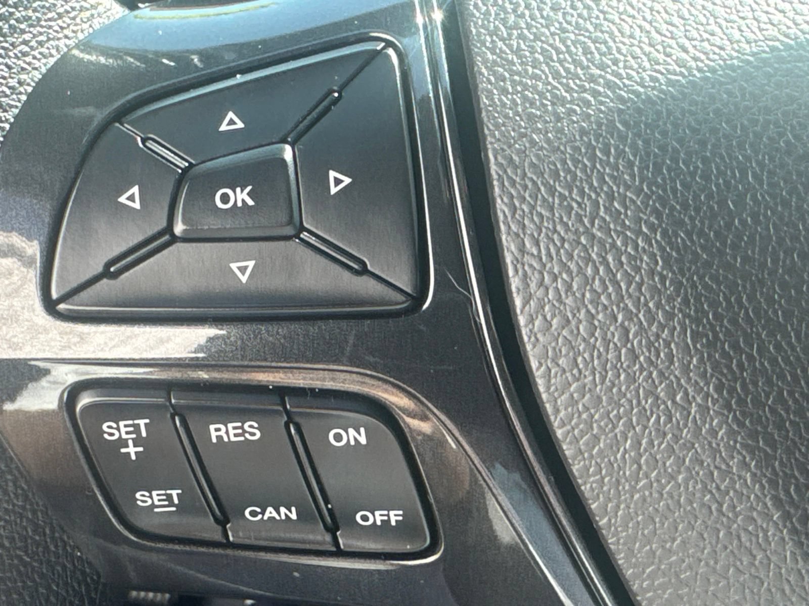 Used 2017 Ford Explorer Sport AWD/4WD image 23