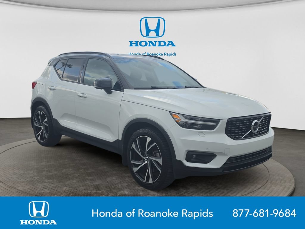Used 2020 Volvo XC40 T4 R-Design w/ Protection Package Premier FWD image 7