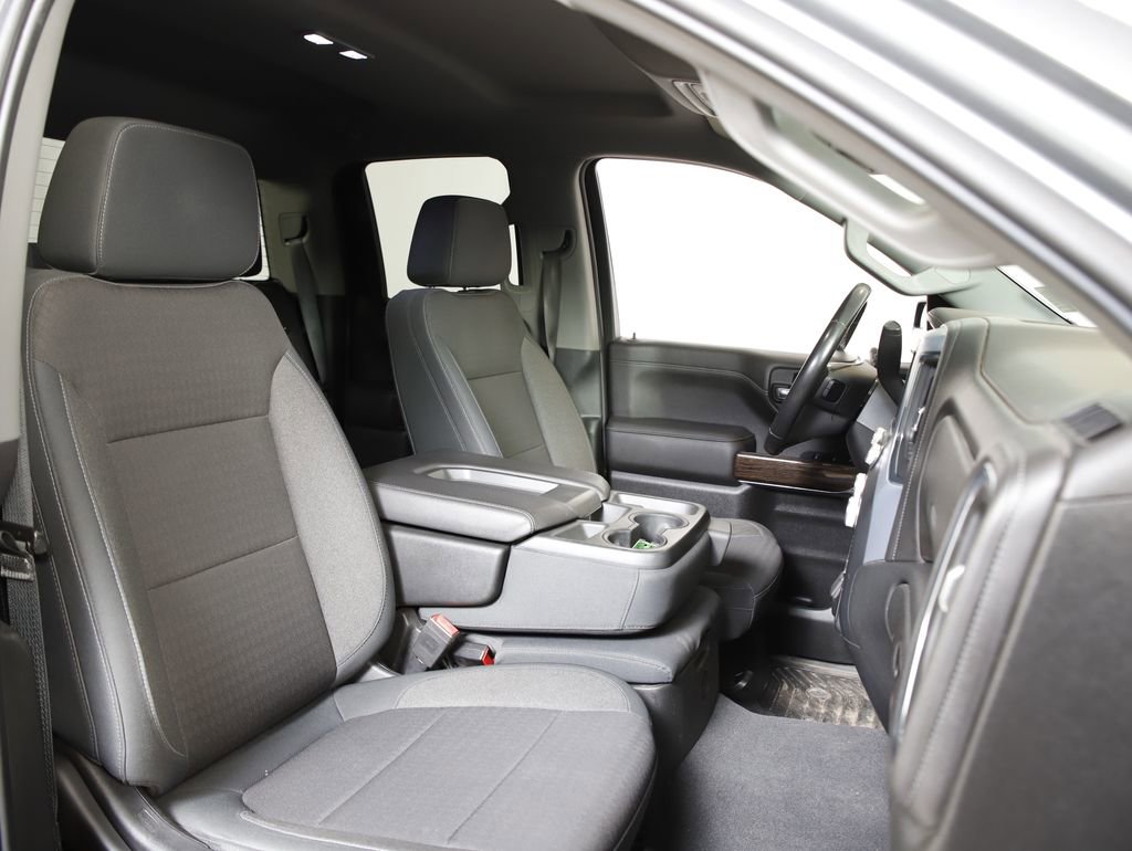 Used 2019 GMC Sierra 1500 Elevation w/ X31 Off-Road Package AWD/4WD image 8
