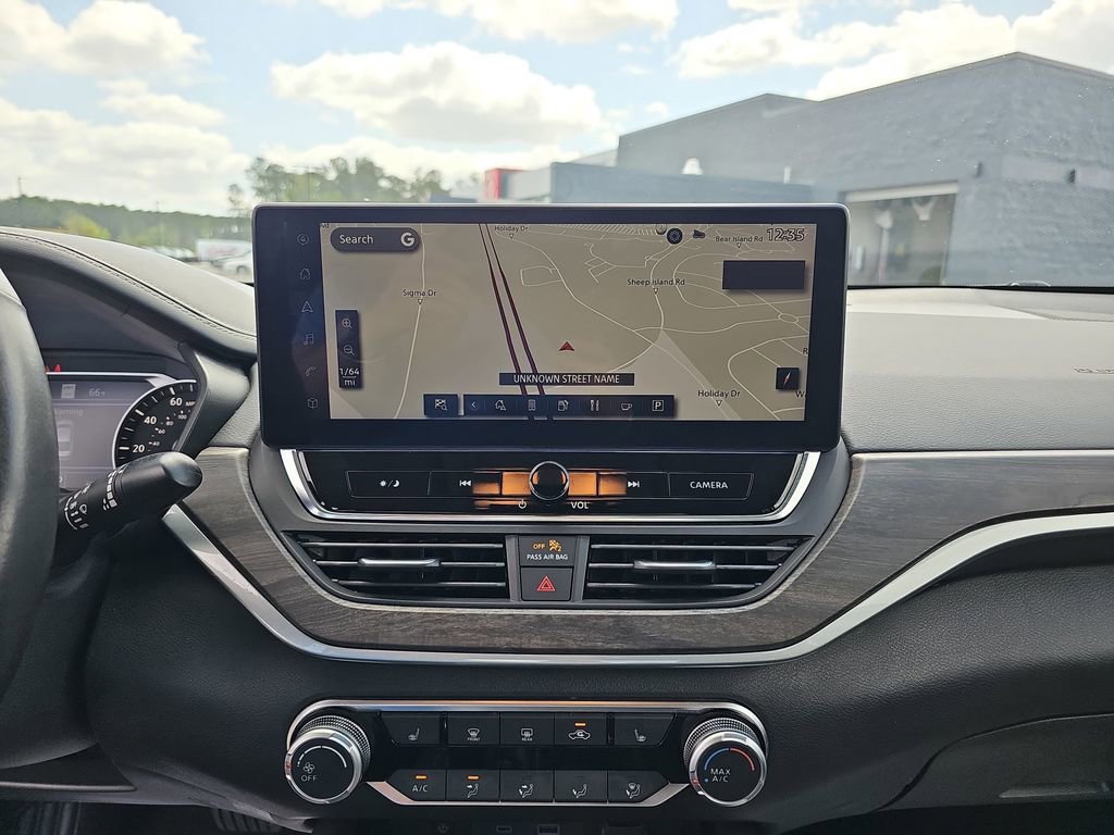 Used 2023 Nissan Altima 2.5 SV w/ SV Premium Package image 26