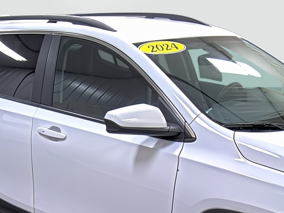 Used 2024 GMC Terrain SLE w/ Driver Convenience Package AWD/4WD image 15