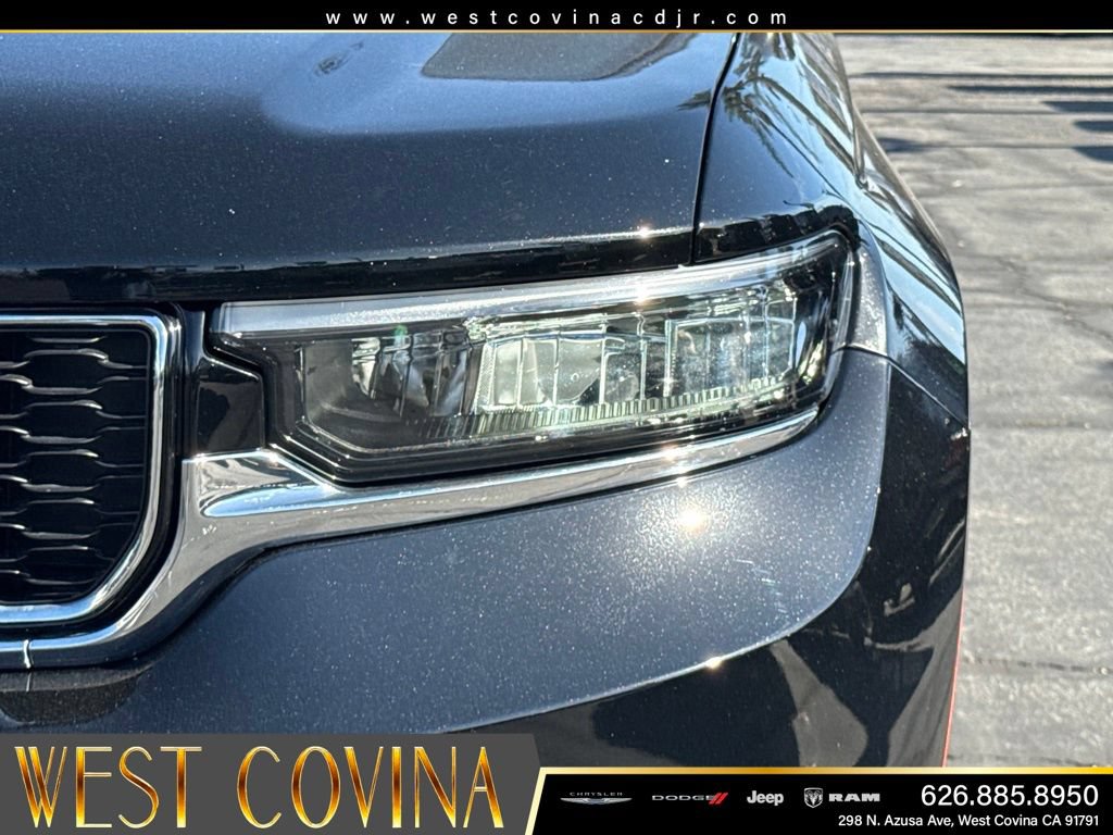Used 2023 Jeep Grand Cherokee L Limited w/ Trailer Tow Group (B) AWD/4WD image 13
