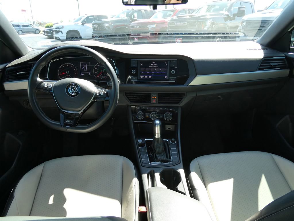 Used 2019 Volkswagen Jetta R-Line image 18