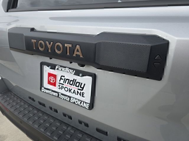 Certified 2025 Toyota 4Runner TRD Off-Road Premium image 15