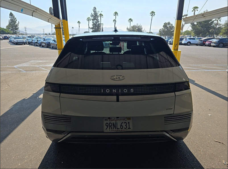 Used 2024 Hyundai Ioniq 5 Limited AWD/4WD image 5