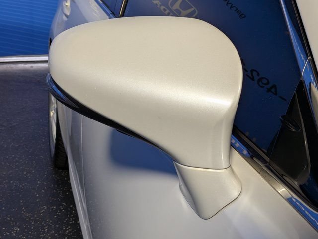 Used 2016 Lexus ES 350 w/ Premium Package w/Wood Trim FWD image 12