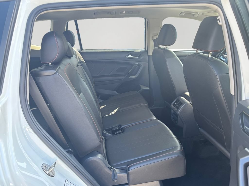 Used 2024 Volkswagen Tiguan Wolfsburg Edition FWD image 13