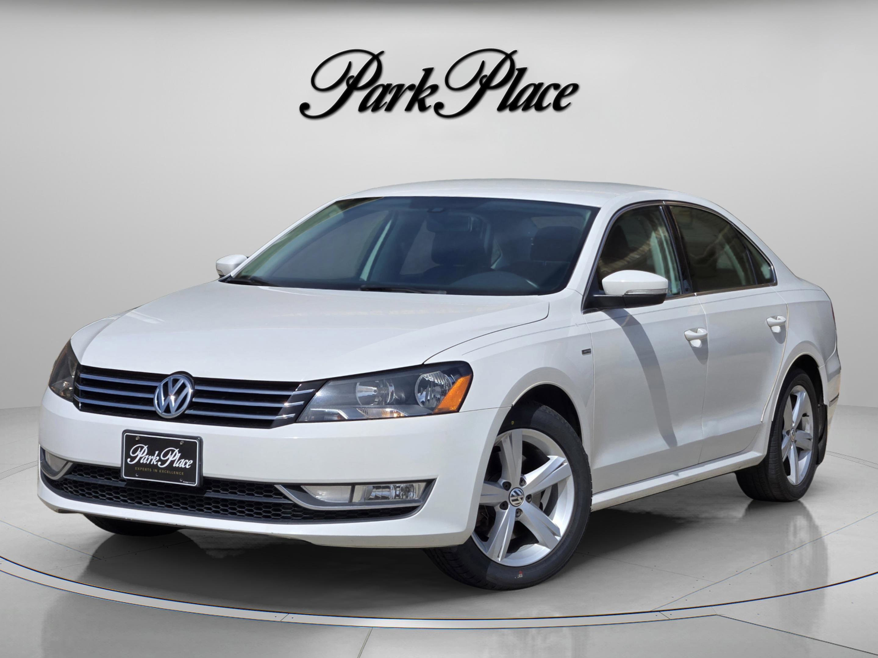 Used 2015 Volkswagen Passat 1.8T Limited Edition FWD image 1