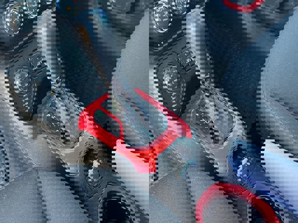 Used 2016 Jeep Renegade Trailhawk image 19