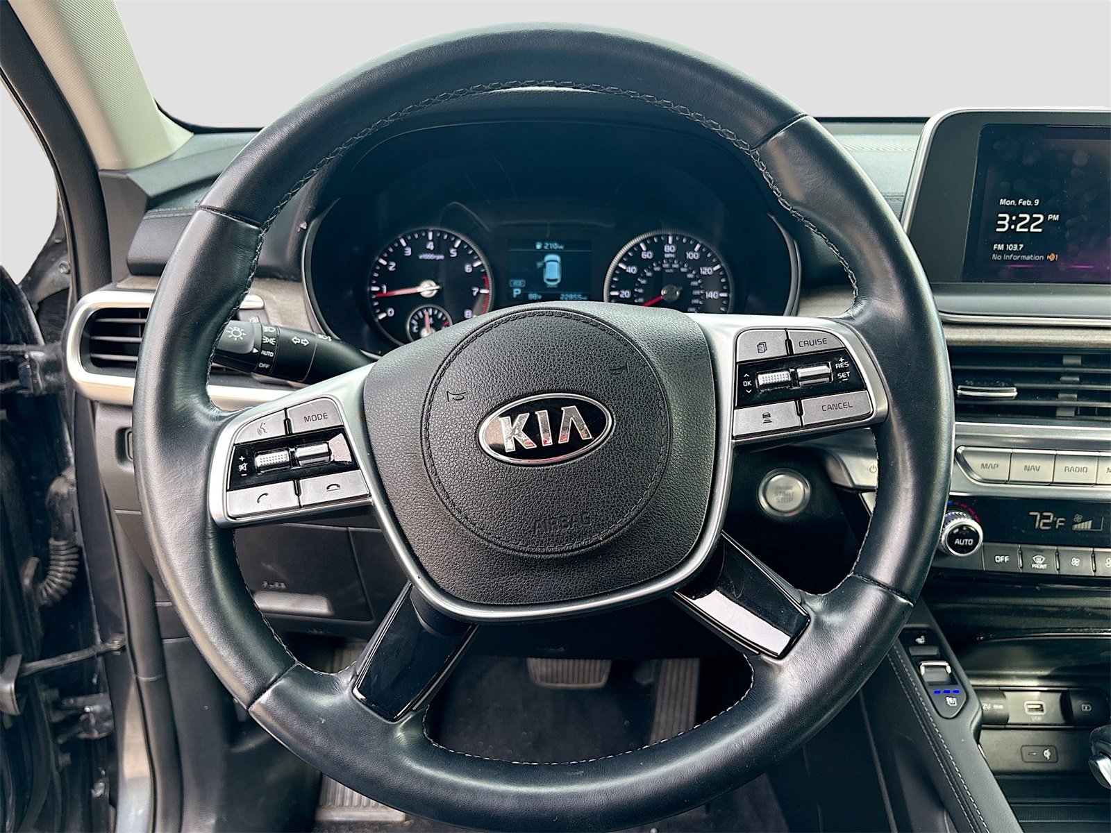 Used 2022 Kia Telluride EX w/ EX Premium Package image 11