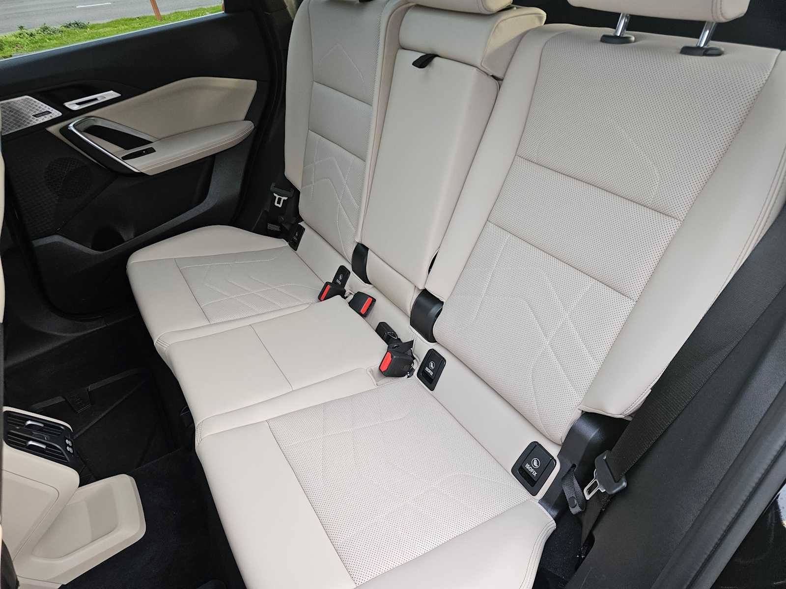 Used 2025 BMW X1 xDrive28i w/ Convenience Package image 17