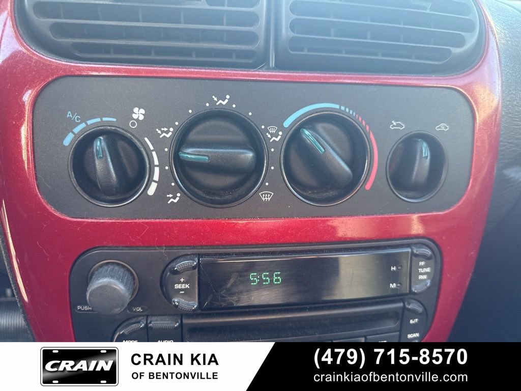 Used 2005 Dodge Neon SXT w/ Sport Appearance Group image 28