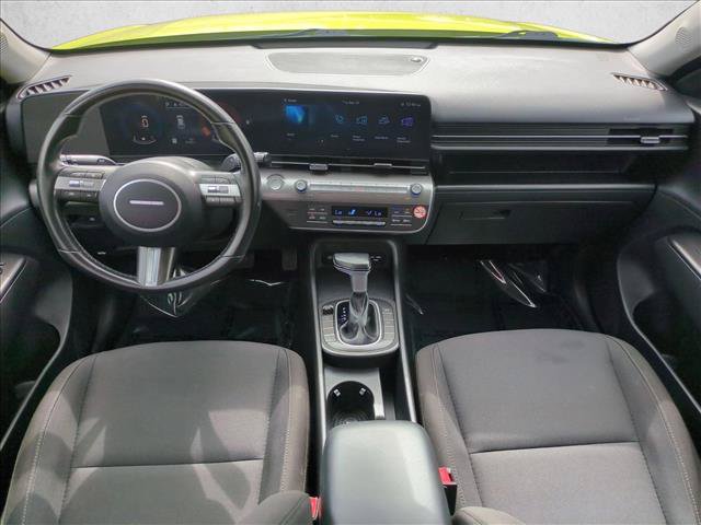 Used 2025 Hyundai Kona SEL AWD/4WD image 17