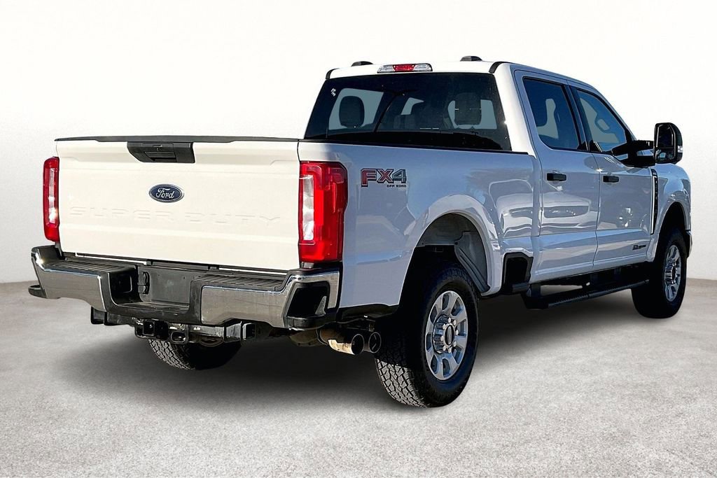 Used 2024 Ford F250 XLT w/ FX4 Off-Road Package image 2