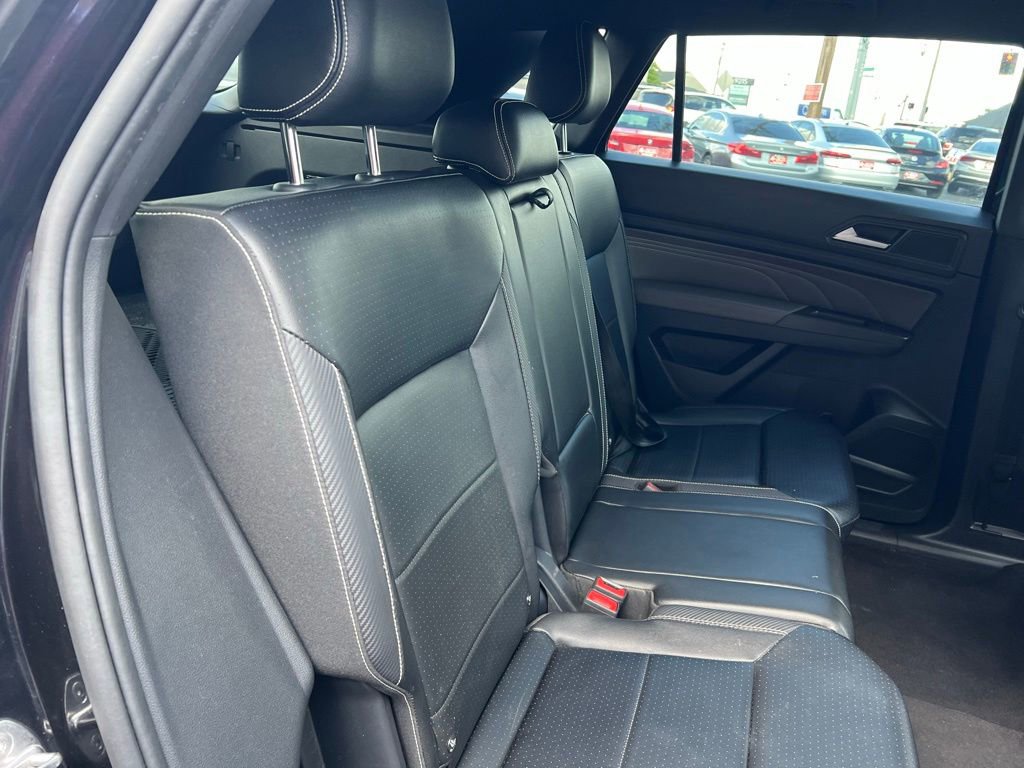 Used 2022 Volkswagen Atlas Cross Sport SE FWD image 25