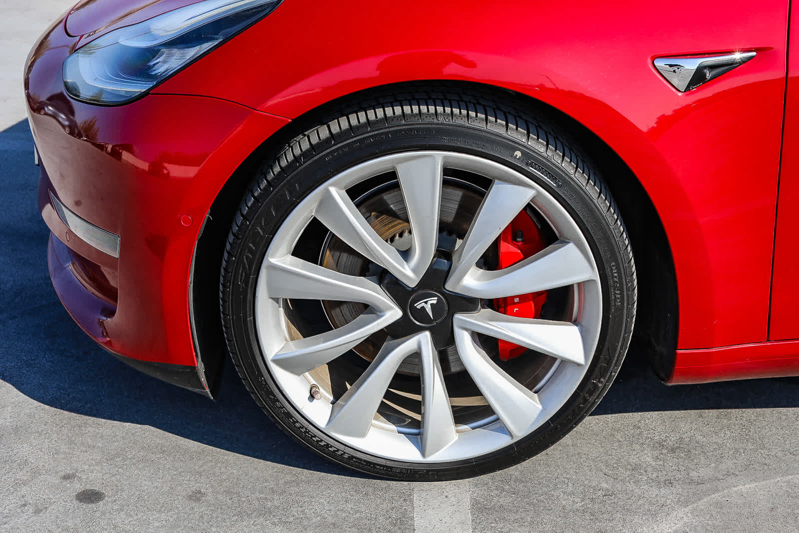 Used 2018 Tesla Model 3 AWD/4WD image 10