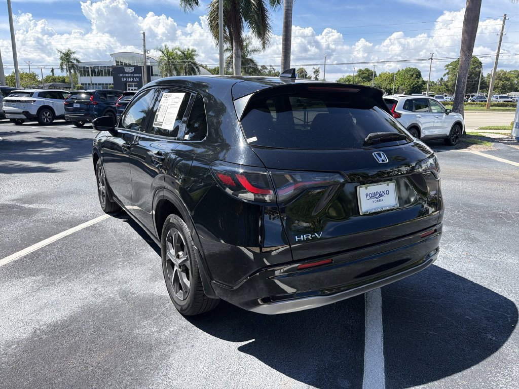Certified 2023 Honda HR-V EX-L image 6